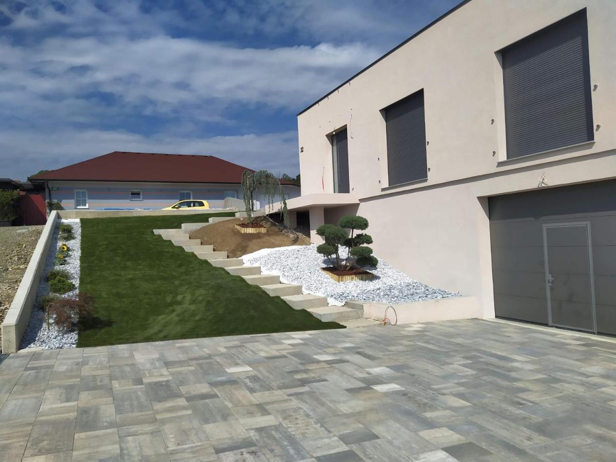 Place Near Casino Mond - Apartma Urska Sentilj Exterior photo